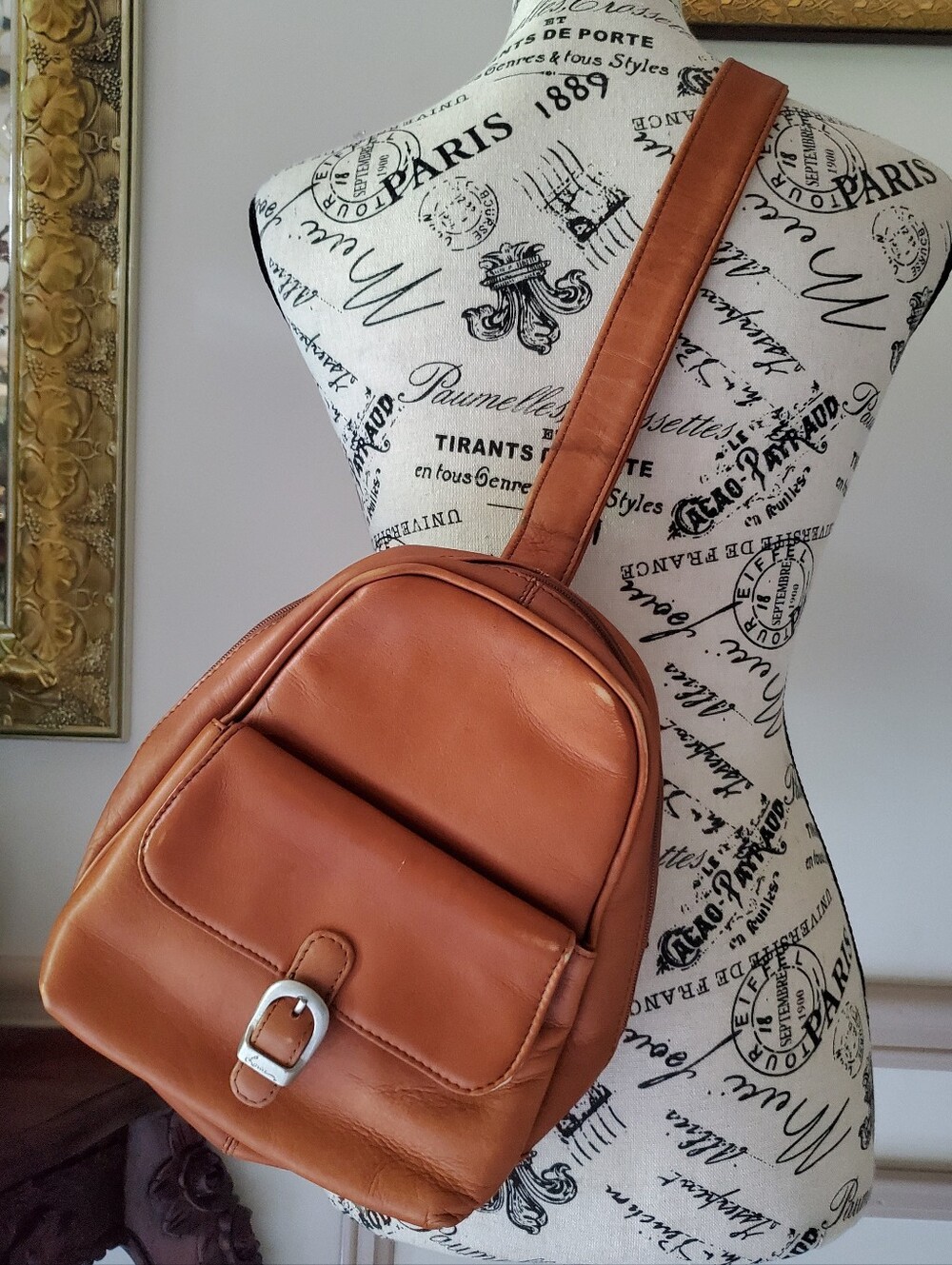 Vintage Lavive Tan Leather Slingback Backpack Purse 90s Y2K